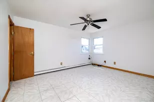 34 Vandewater Ave, Floral Park, NY 11001 - Photo 26