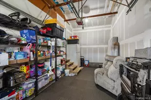 299 37th St, Lindenhurst, NY 11757 - Photo 18