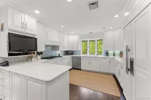 40 Meadow Rd, Scarsdale, NY 10583 - Photo 12