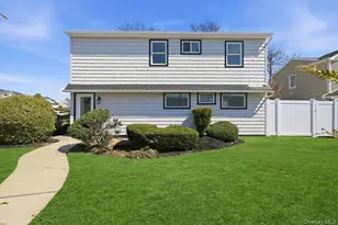 61 Gardiners Ave, Levittown, NY 11756 - Photo 2