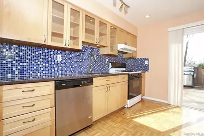 74 Minuteman Circle, Orangeburg, NY 10962 - Photo 14