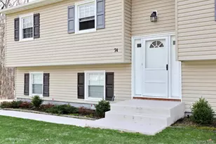 74 Minute Man Cir, Orangeburg, NY 10962 - Photo 2