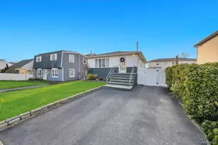 256 Division Ave, Massapequa, NY 11758 - Photo 44