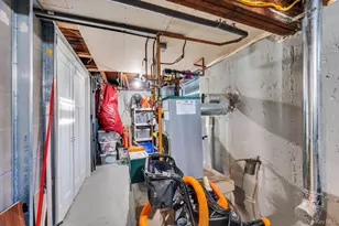 256 Division Ave, Massapequa, NY 11758 - Photo 32