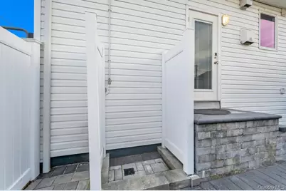 256 Division Avenue, Massapequa, NY 11758 - Photo 38