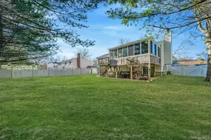 104 Colonial St, East Northport, NY 11731 - Photo 36