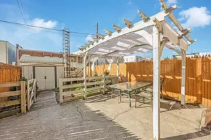 75-30 67th Dr, Middle Village, NY 11379 - Photo 28