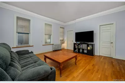 75-30 67th Drive, Middle Village, NY 11379 - Photo 4