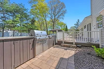 116 Gannet Drive, Commack, NY 11725 - Photo 12