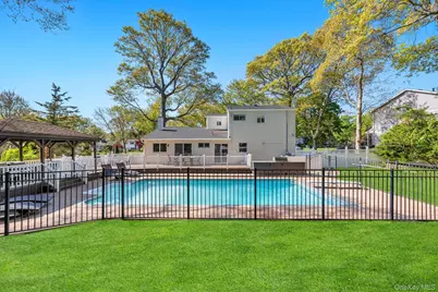 116 Gannet Drive, Commack, NY 11725 - Photo 8