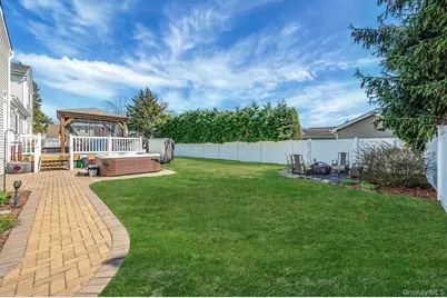 226 Marcy Street, West Babylon, NY 11704 - Photo 4