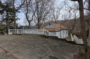 12 Dogwood Rd, Wading River, NY 11792 - Photo 2