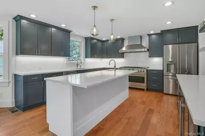 305 S Barry Avenue, Mamaroneck, NY 10543 - Photo 10