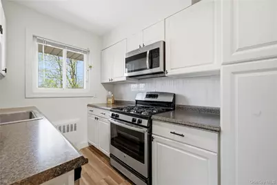 51 Edmunton Drive #F-18, North Babylon, NY 11703 - Photo 10