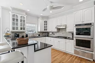 4 Mimosa St, Miller Place, NY 11764 - Photo 14