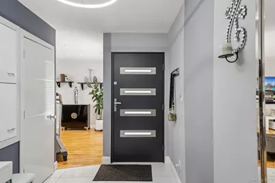 11 Mid Place, Bohemia, NY 11716 - Photo 6