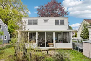 58 Oxford St, Roslyn Heights, NY 11577 - Photo 20