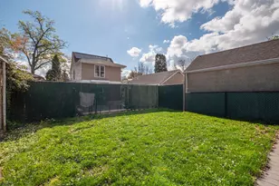 65-25 167th St, Fresh Meadows, NY 11365 - Photo 32