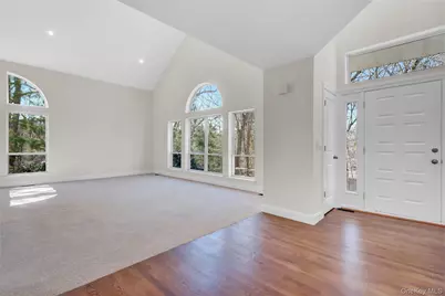 26 Stone Gate Court, Smithtown, NY 11787 - Photo 6