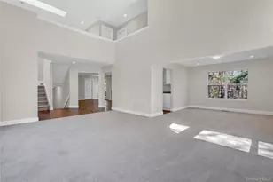 26 Stone Gate Ct, Smithtown, NY 11787 - Photo 8