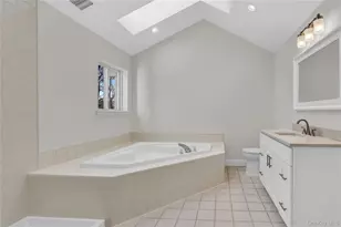 26 Stone Gate Ct, Smithtown, NY 11787 - Photo 24