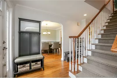 1 Lincoln Road, Scarsdale, NY 10583 - Photo 2
