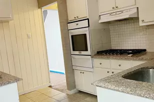 258 Steamboat Rd, Great Neck, NY 11024 - Photo 4