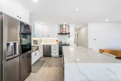 36 Adams Street, Floral Park, NY 11001 - Photo 20