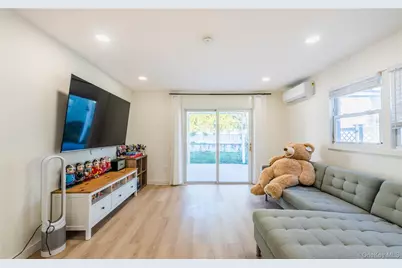 36 Adams Street, Floral Park, NY 11001 - Photo 24