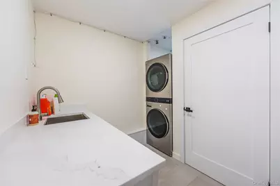 36 Adams Street, Floral Park, NY 11001 - Photo 22