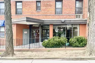 87-46 Chelsea St, Jamaica, NY 11432 - Photo 2