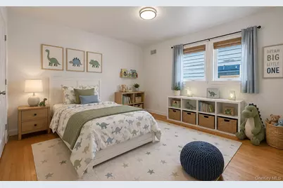 417 City Island Avenue #1, Bronx, NY 10464 - Photo 8