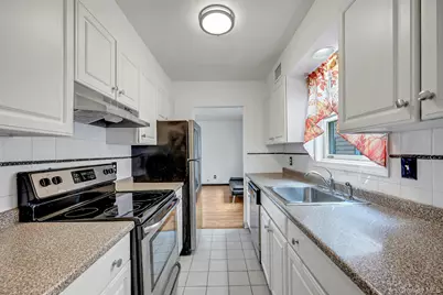 417 City Island Avenue #1, Bronx, NY 10464 - Photo 6