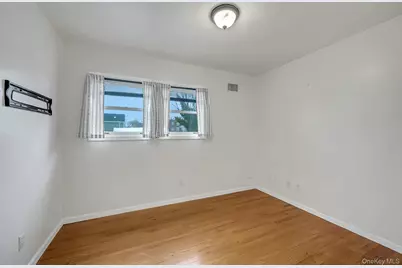 417 City Island Avenue #1, Bronx, NY 10464 - Photo 10