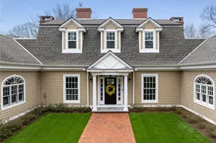 84 Cove Neck Rd, Oyster Bay, NY 11771 - Photo 4