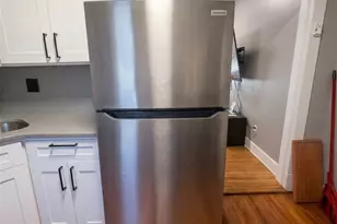 52 Maple Pl, Amityville, NY 11701 - Photo 10