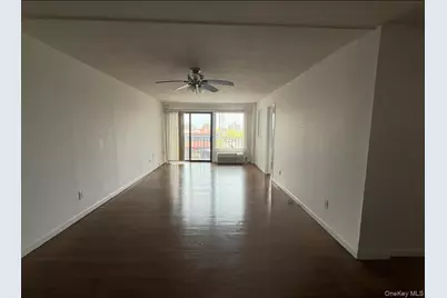 235 W Park Avenue #308, Long Beach, NY 11561 - Photo 4