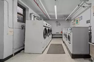 48-21 40th St, Sunnyside, NY 11104 - Photo 4