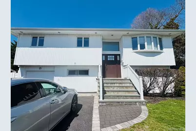 21 Keats Court, Bethpage, NY 11714 - Photo 1