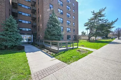 73-11 Bell Boulevard #1F, Oakland Gardens, NY 11364 - Photo 16