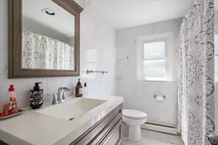 36 Nirvana Ave, Great Neck, NY 11023 - Photo 16
