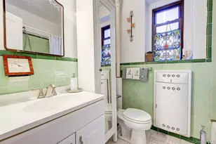 109-14 Ascan Ave, Forest Hills, NY 11375 - Photo 10