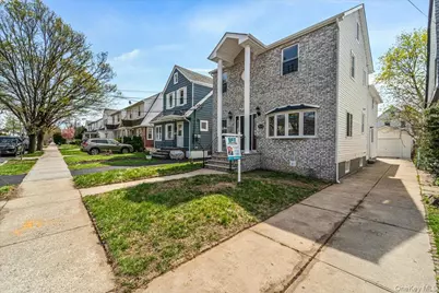 90-34 205th Street, Hollis, NY 11423 - Photo 2