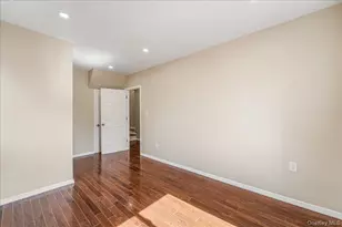 90-34 205th St, Hollis, NY 11423 - Photo 18