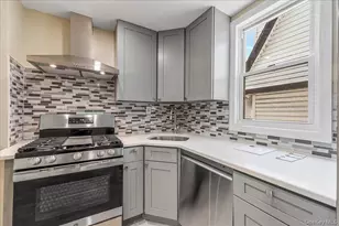 90-34 205th St, Hollis, NY 11423 - Photo 22