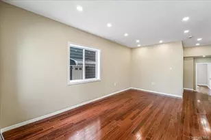 90-34 205th St, Hollis, NY 11423 - Photo 4