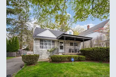 16 W Maltbie Avenue, Suffern, NY 10901 - Photo 2