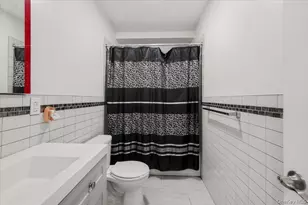 108-47 Sutphin Blvd, Jamaica, NY 11435 - Photo 12