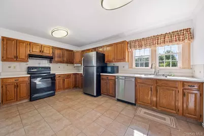 189 Lakeside Road, Newburgh, NY 12550 - Photo 4