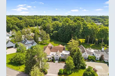 32 The Crossing, Purchase, NY 10577 - Photo 2